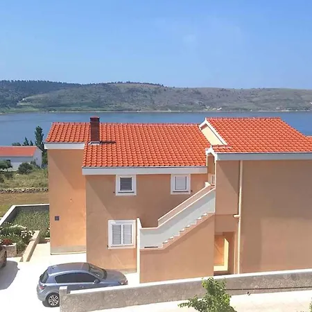 In Rtina - Zadar Riviera 8161 * Razanac