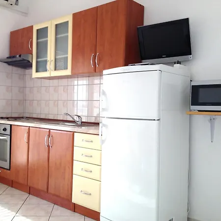 Apartment In Rtina - Zadar Riviera 8161